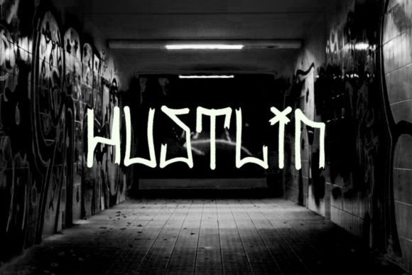 Hustlin Font for Web Design
